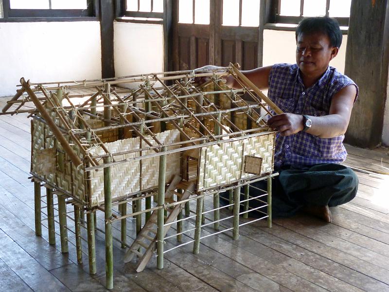 Burma III-050-Seib-2014.jpg - Model of a traditional house. Former Palace of the shan-Sawbwa, today Nyaung Shwe Museum (Photo by Roland Seib)